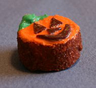 Dollhouse Miniature Cake, Jack-O-Lantern